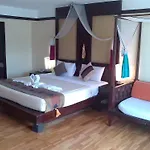 Nilly\'S Marina Inn