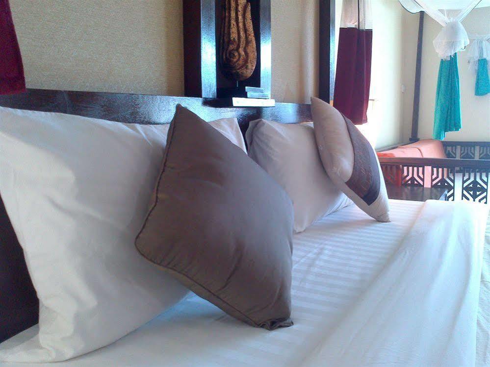 Nilly's Marina 3*