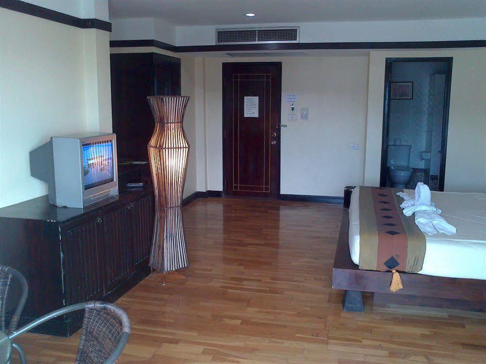 Hotel Nilly's Marina