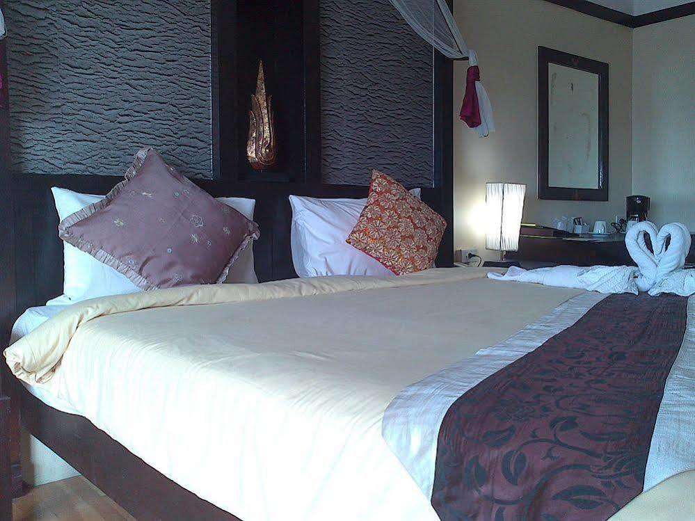 Nilly's Marina 3*
